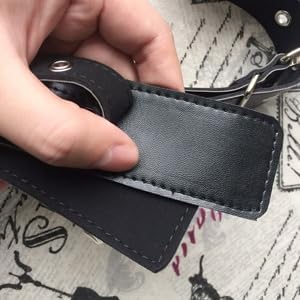 Regulējams BDSM Iesiešanas Komplektā Mīkstas Ādas Apkakle Un Rokudzelži