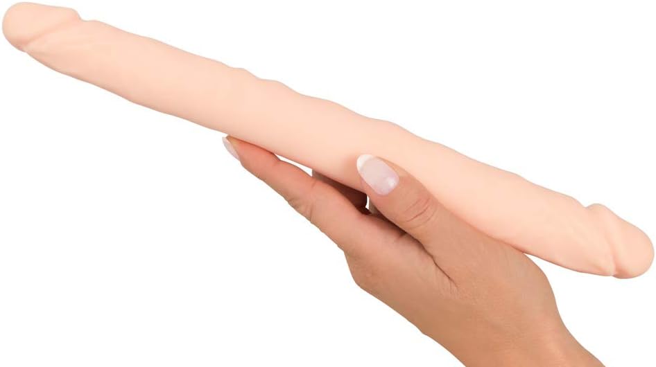 Двойной фаллоимитатор телесного цвета с венами и головкой 30,5 см