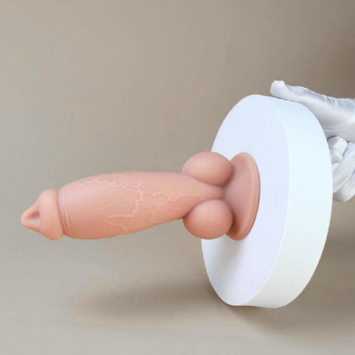 Reālistisks 14,5 cm dildo ar spēcīgu piesūcekni – elegants baudījums