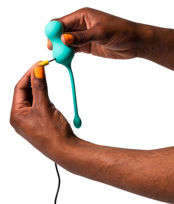 „Cello“ vibro bumbiņas ar 10 vibrācijas režīmiem, tālvadību un ūdensizturīgu dizainu sievietēm