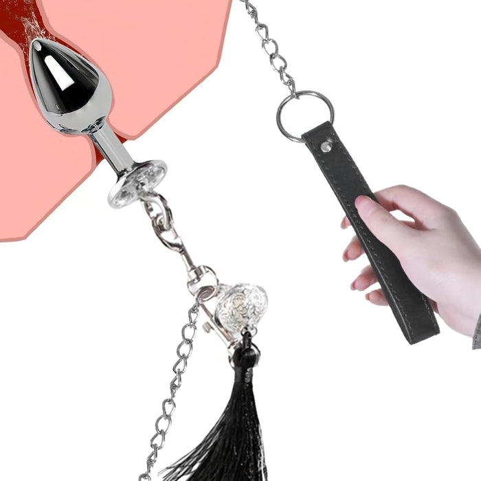 Металлический анальный плаг с сильной присоской и кожаной цепочкой